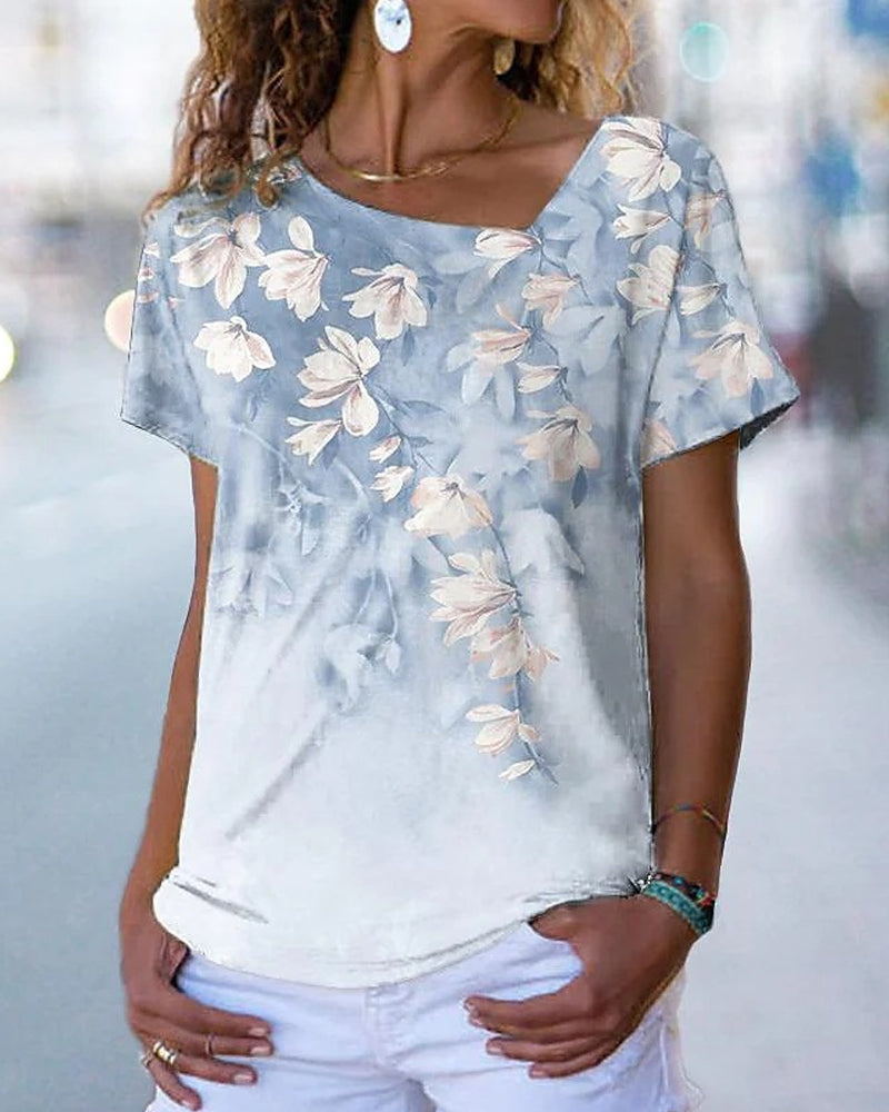 T-shirt z dekoltem w serek i kwiatowym wzorem