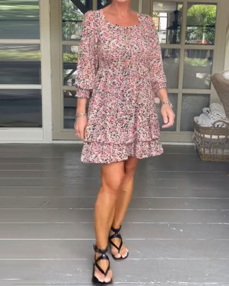 Robe décontractée à imprimé floral et encolure carrée