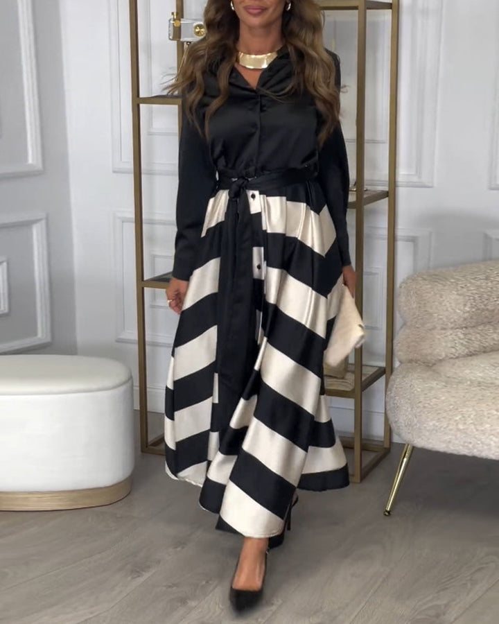Robe élégante à rayures et à bretelles