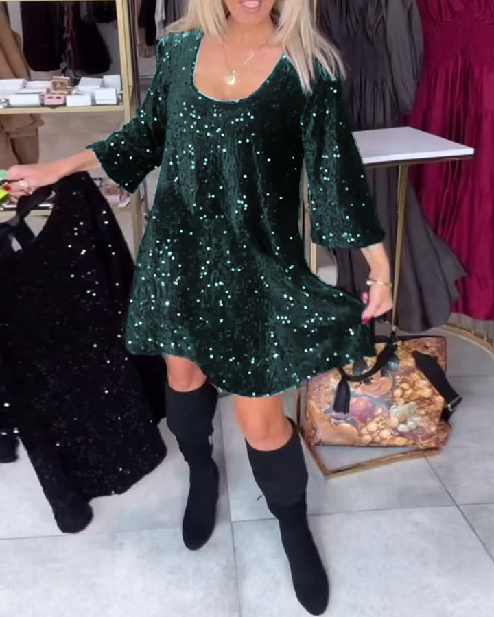 Robe En Velours Pailletée Avec Décolleté Large