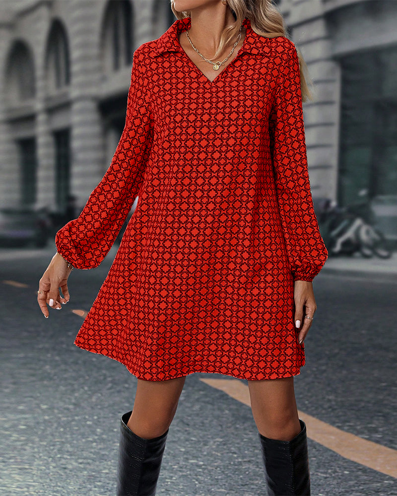 Robe imprimée à manches longues avec revers