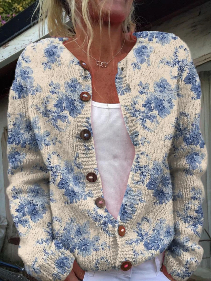 Sweter z kwiatowym nadrukiem i guzikami