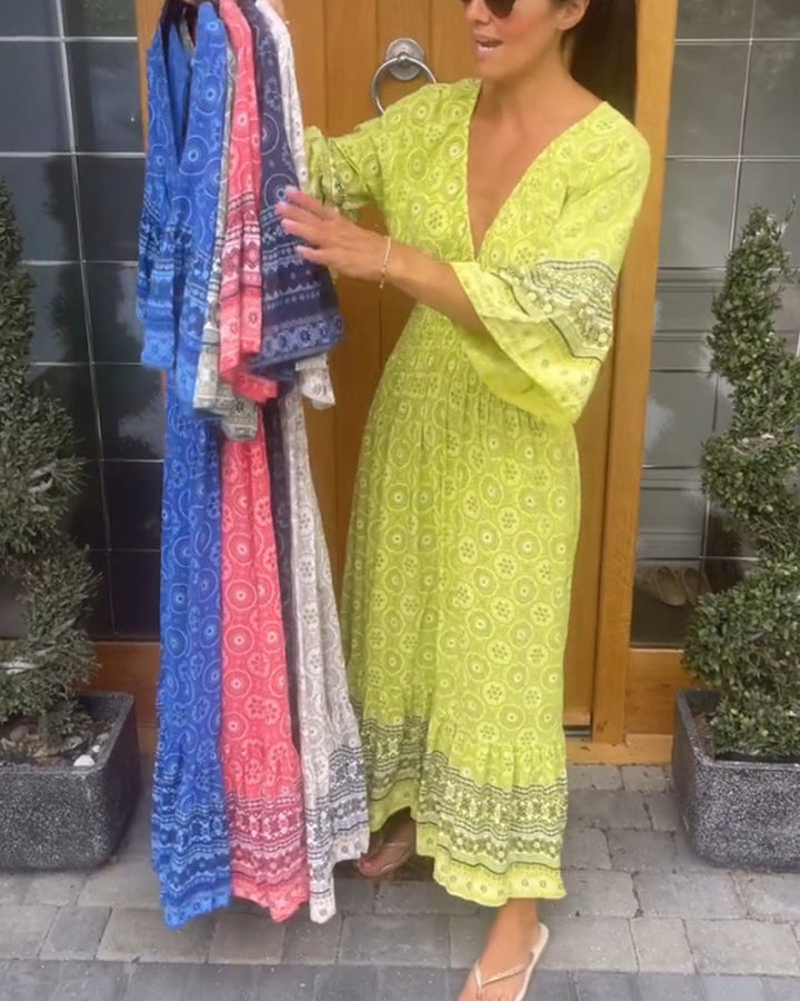 Robe longue à manches évasées en V profond
