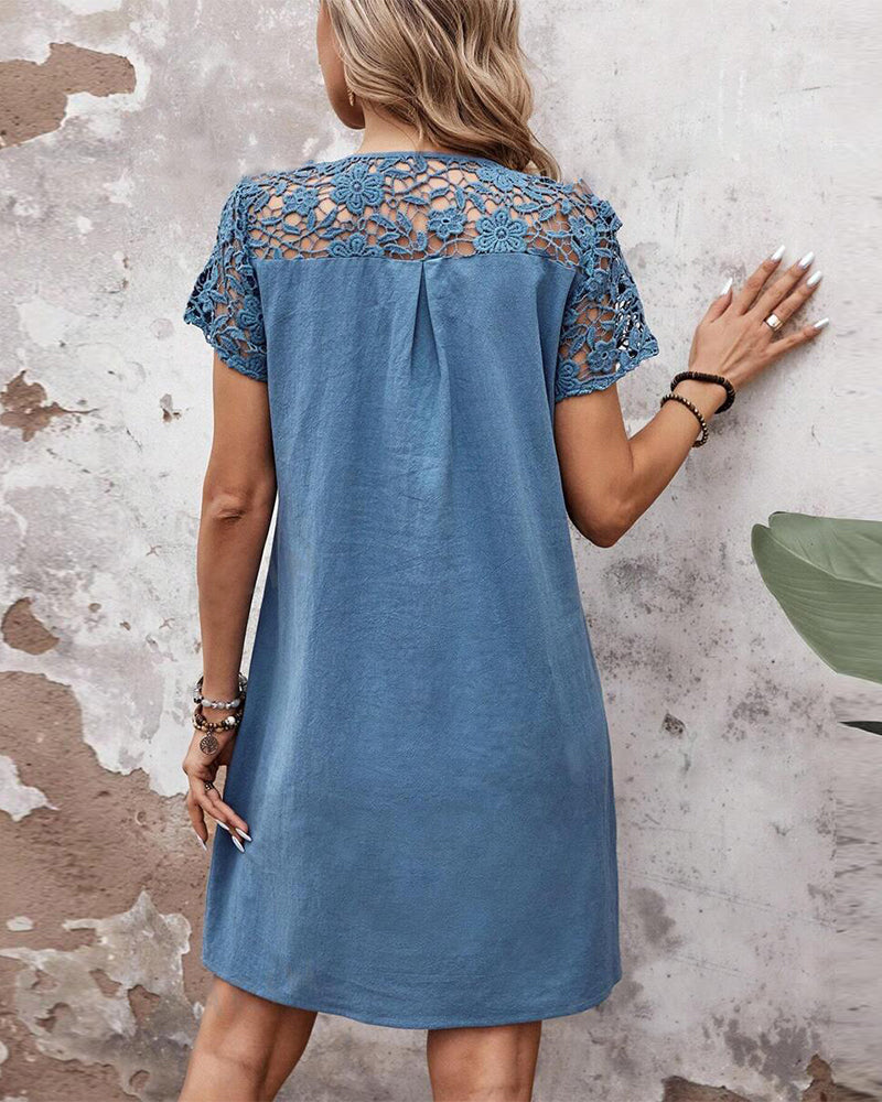 Robe de poche de couleur unie avec manches courtes en dentelle creuse