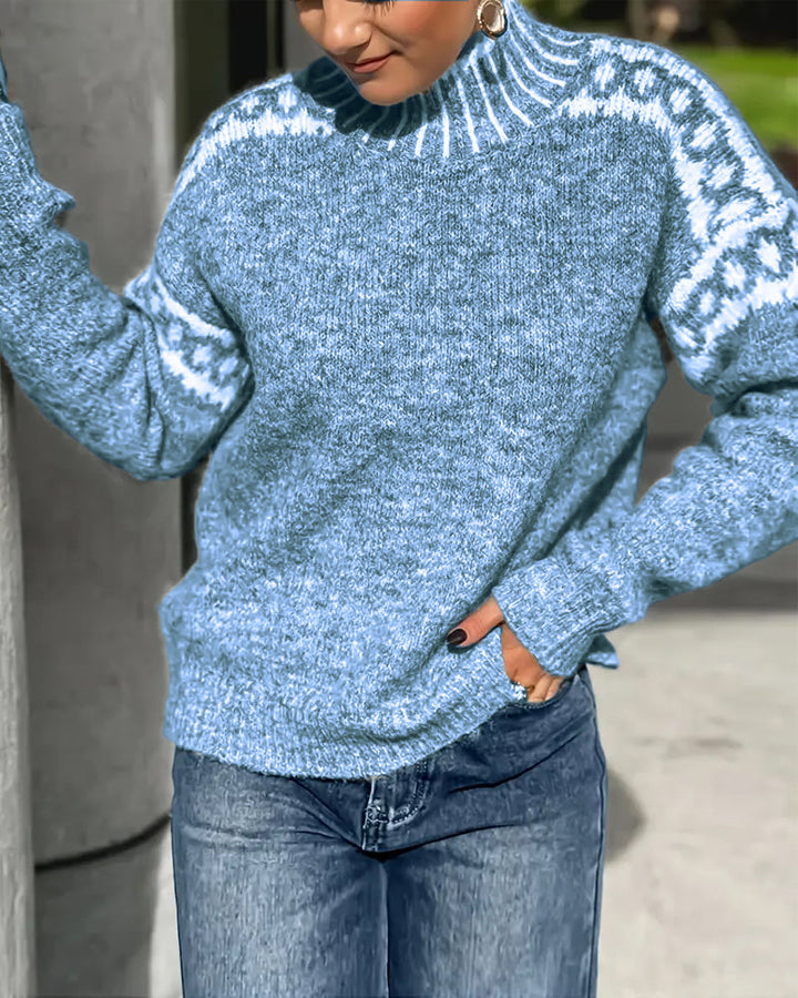 Sweter z golfem z kontrastowym nadrukiem