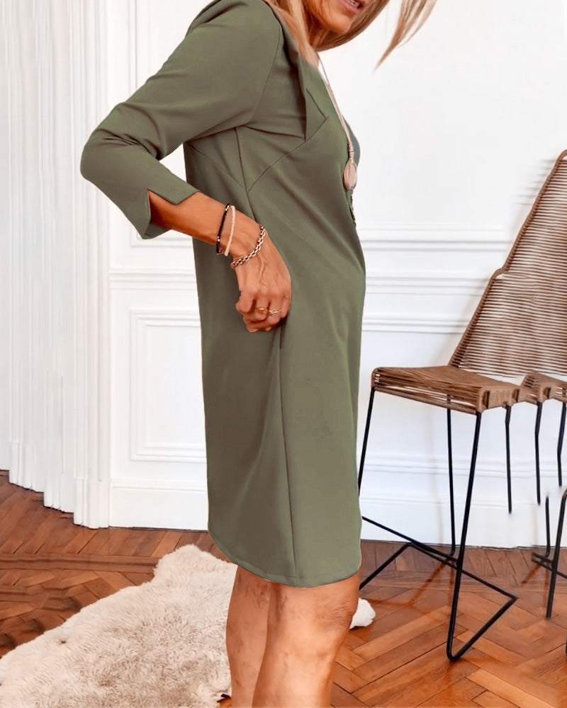 Robe droite élégante à manches longues
