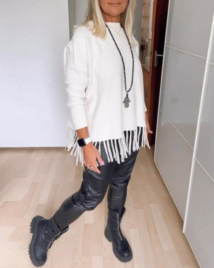 Sweter z frędzlami w jednolitym kolorze
