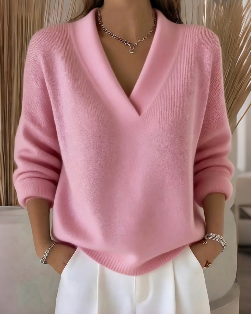 Sweter swobodny jednolity z dekoltem w serek
