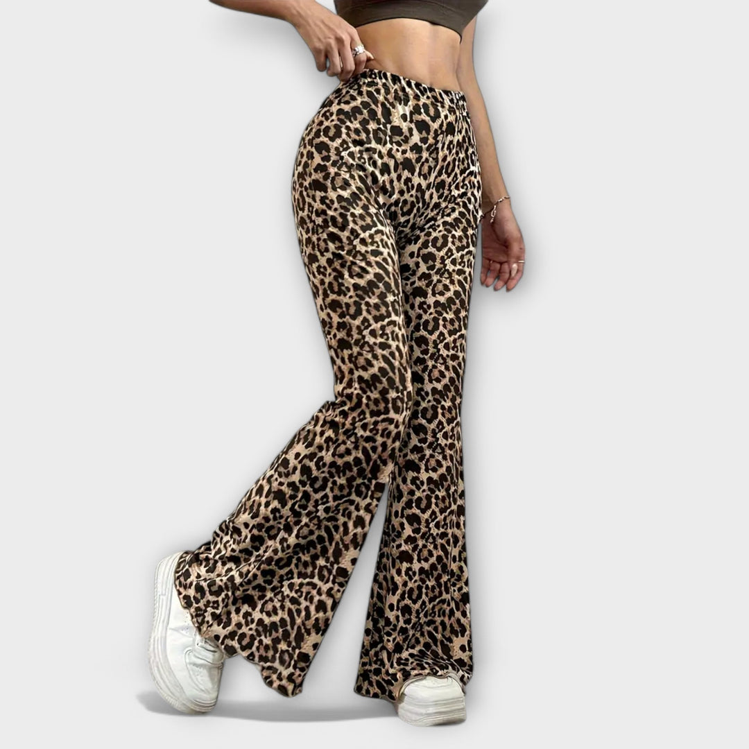 Mila – spodnie bootcut w motyw lamparta