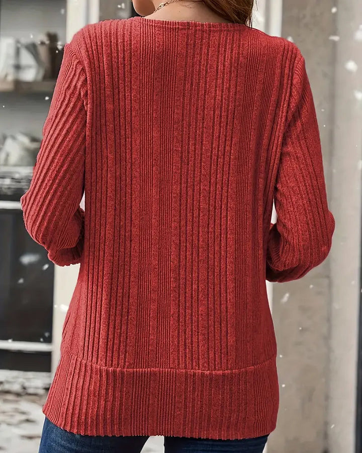 Sweter z imitacją dwóch części z dzianiny