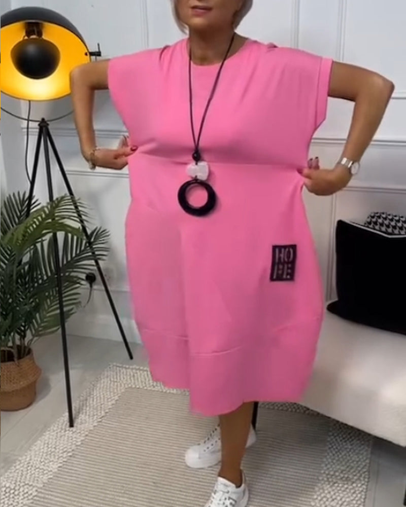 Robe décontractée à manches courtes et imprimé lettre simple