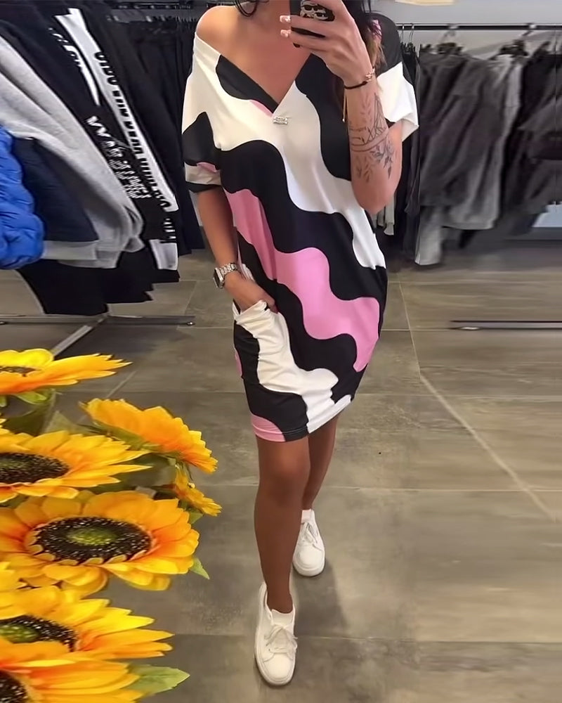 Robe À Col En V Avec Imprimé Ondulé
