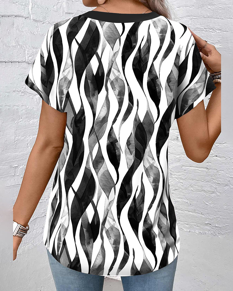 T-shirt casual z nadrukiem