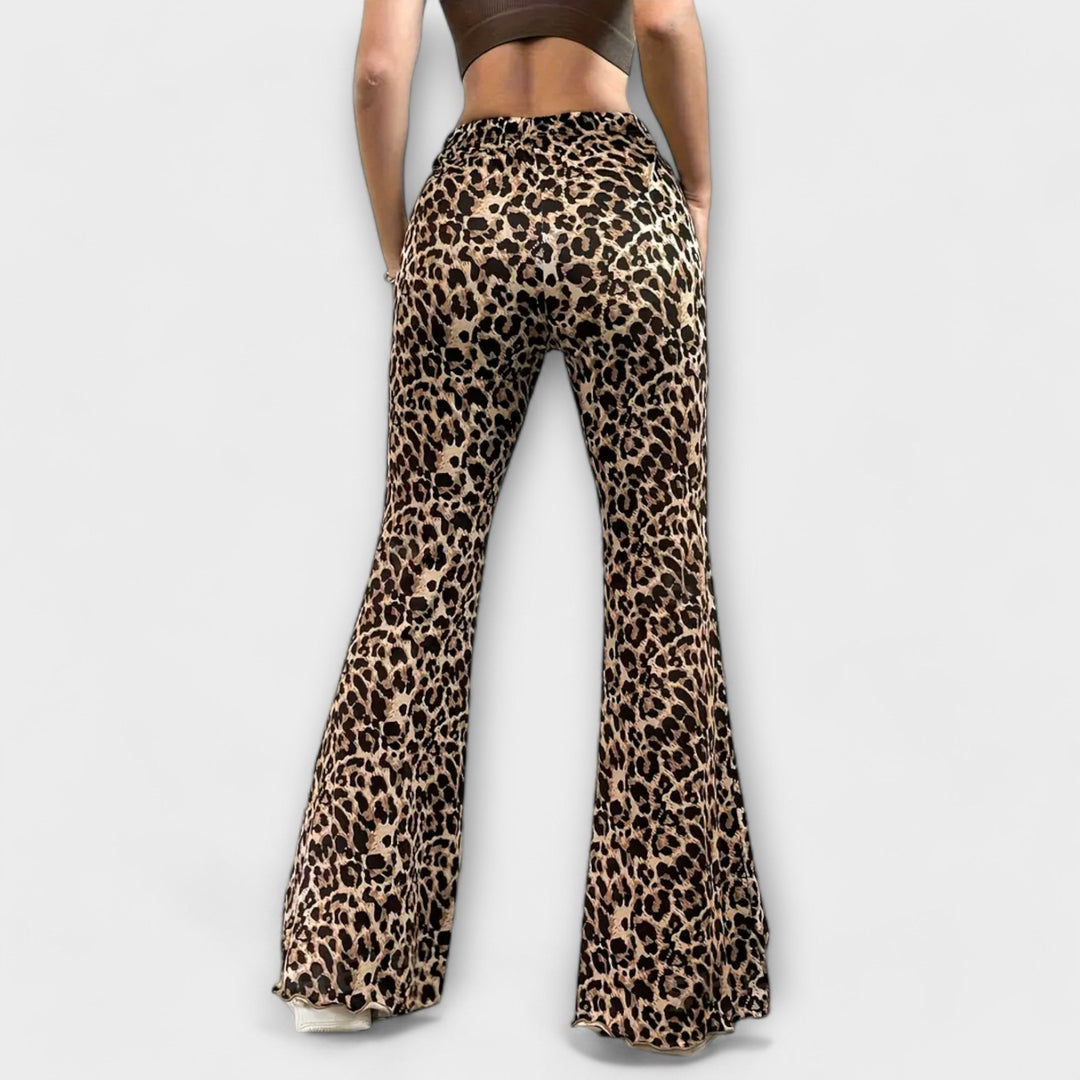 Mila – spodnie bootcut w motyw lamparta