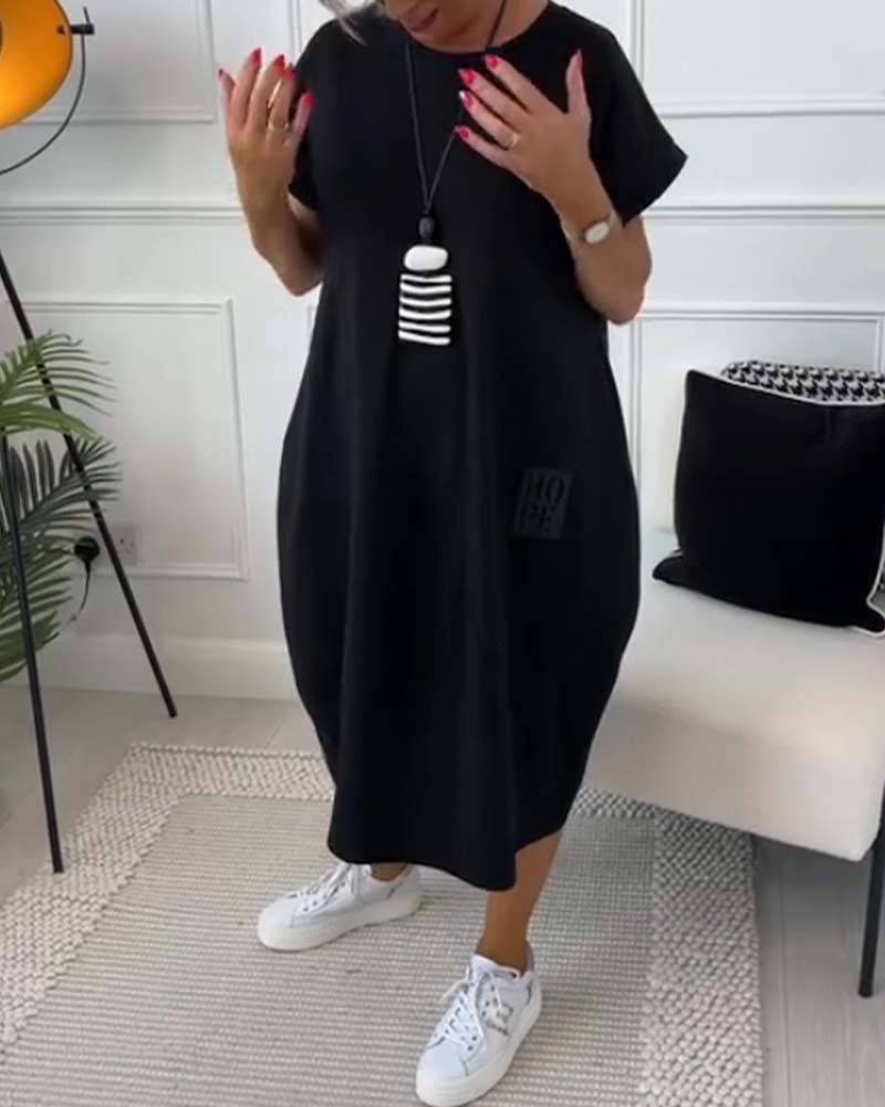 Robe décontractée à manches courtes et imprimé lettre simple