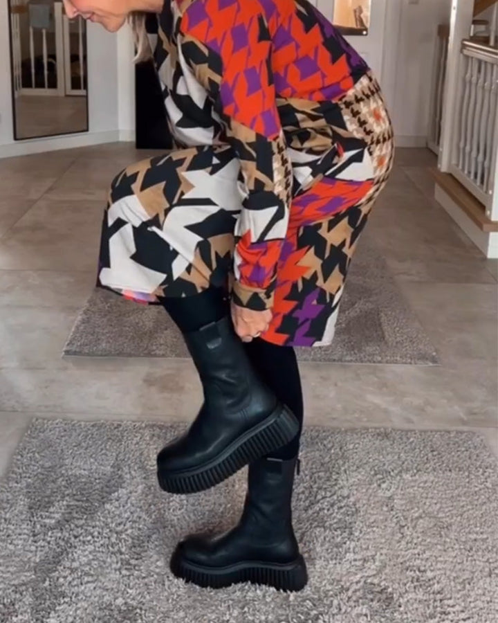 Robe imprimée à manches longues et col en V