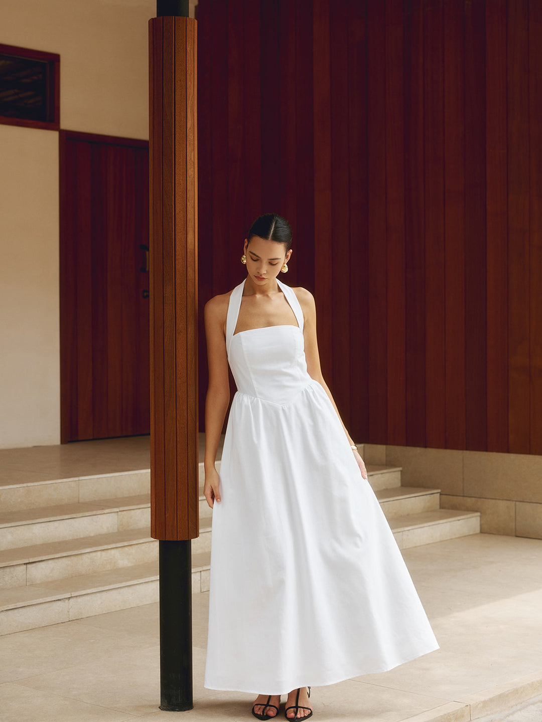 Jackie | Robe maxi évasée à col halter pour femmes