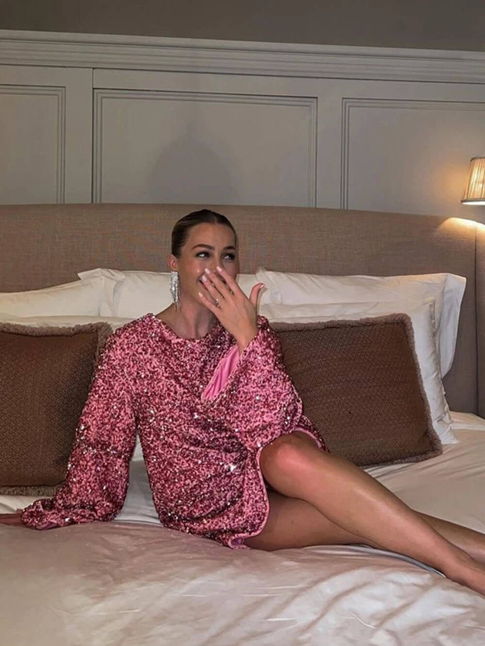 Marcelle | Robe à paillettes avec nœud et fermeture à nœud pour femmes