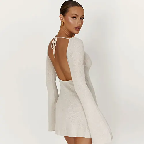 Noor | Sukienka damska z krótkimi rozkloszowanymi rękawami
