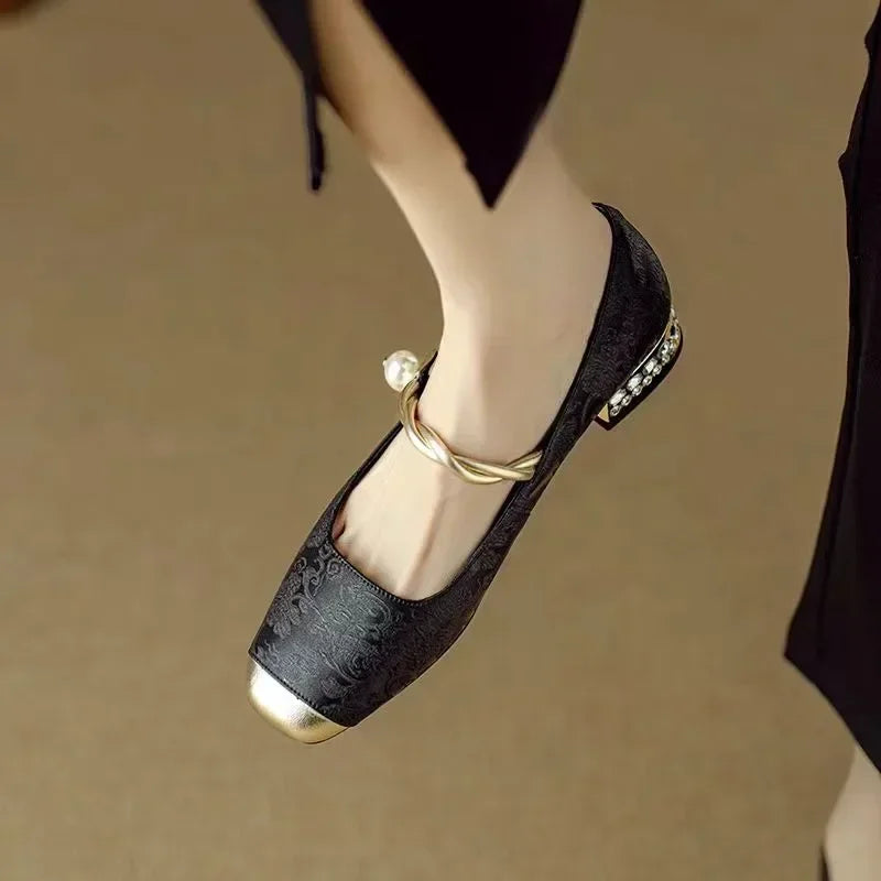 Weronika – Klasyczne buty na obcasie z eleganckim wyglądem