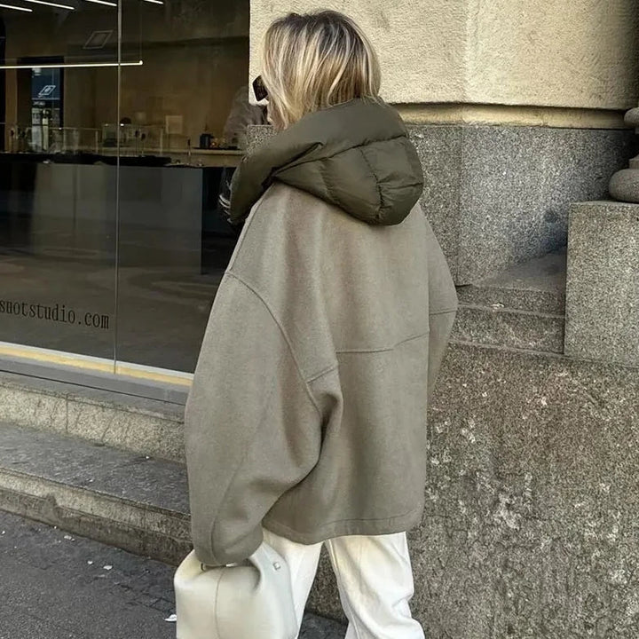 Cassia | Elegancka kurtka z kapturem dla kobiet