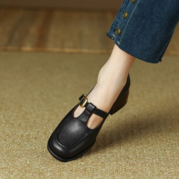 Delia - Damskie buty typu Mary Jane z paskiem w kształcie litery T i kwadratowym noskiem
