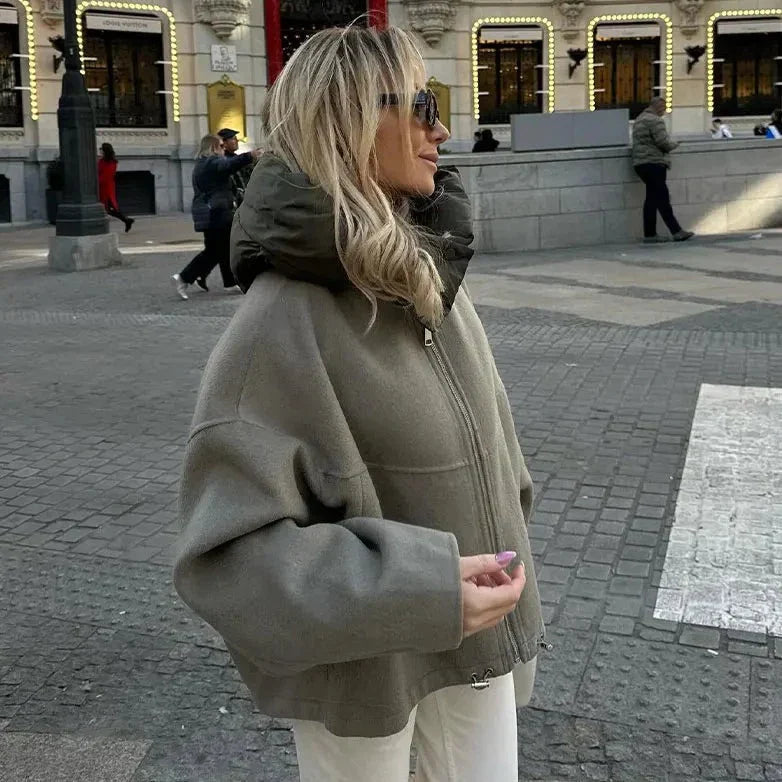 Cassia | Elegancka kurtka z kapturem dla kobiet