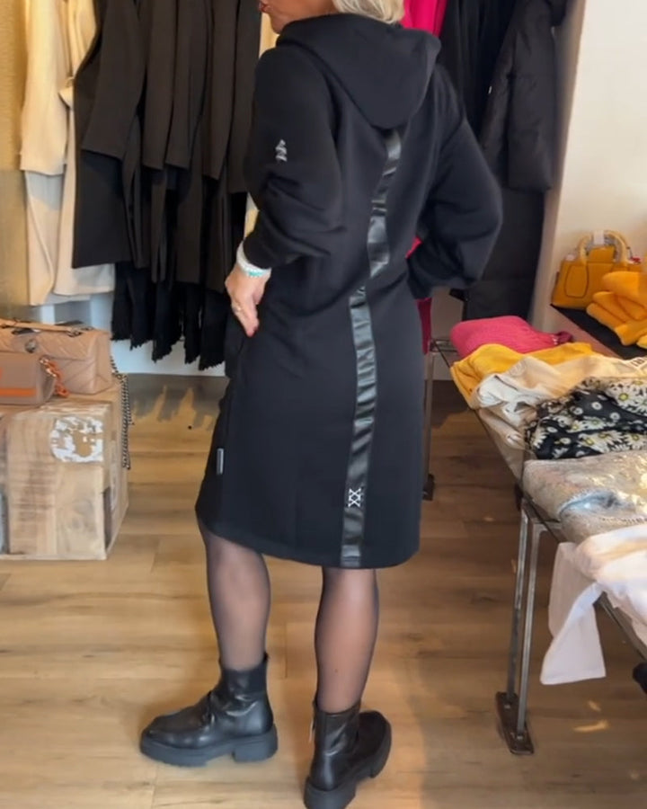 Robe à capuche unie avec poches