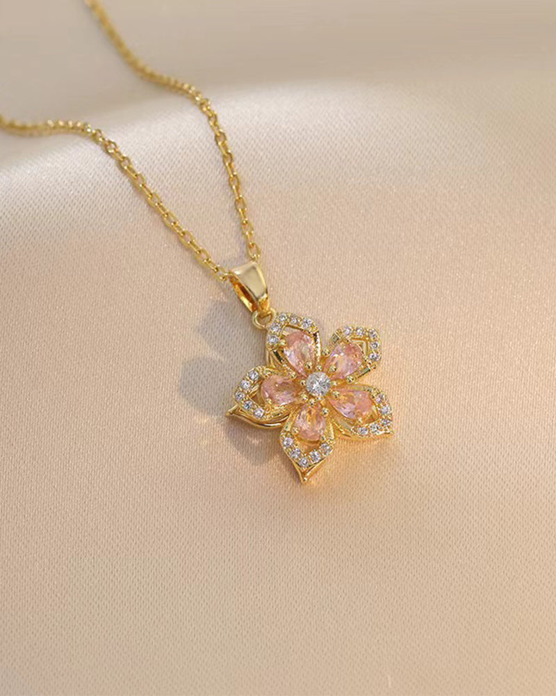 Collier pendentif rotatif à 360° à cinq pétales de fleur