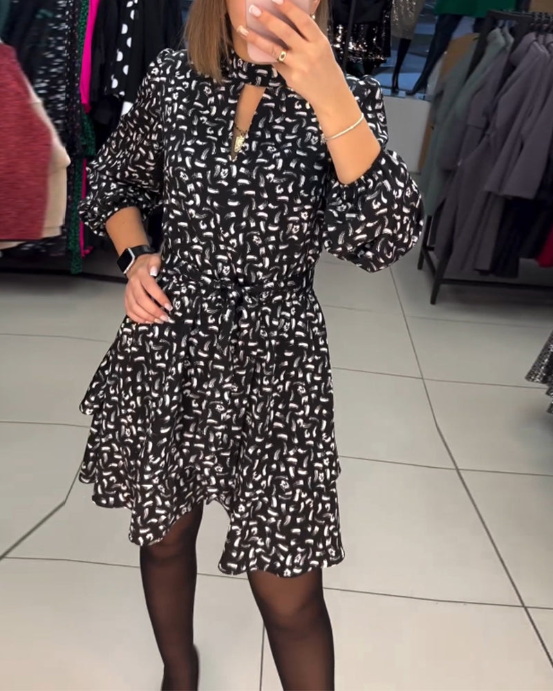 Robe découpée imprimée élégante