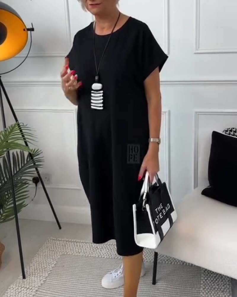Robe décontractée à manches courtes et imprimé lettre simple