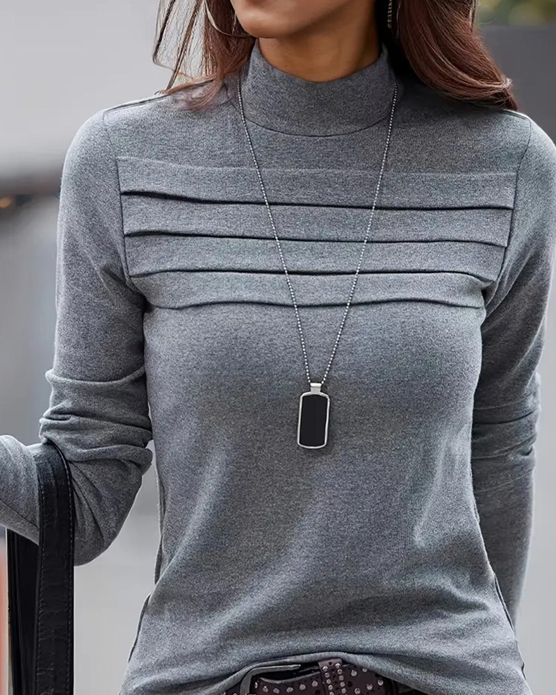 Bluzka slim fit z plisowanymi długimi rękawami